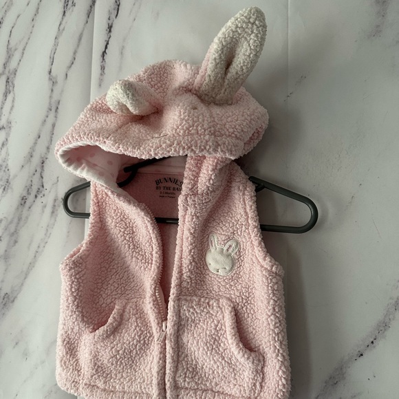 BUNNIES BY THE BAY- PINK FUZZY BUNNY EARS HOODIE VEST BABY GIRL 0-3 MONTHS - Picture 3 of 6